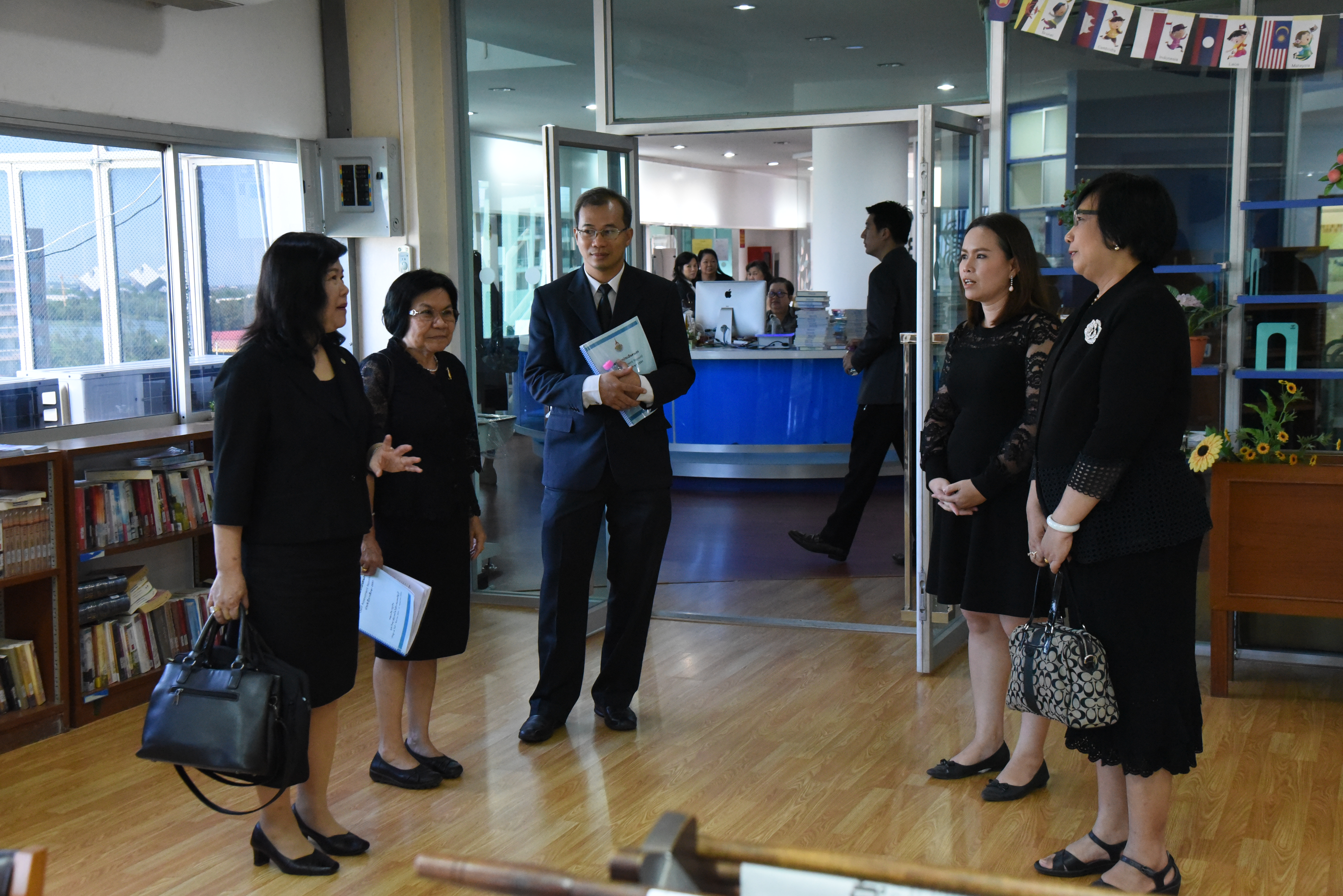 ภาพประกอบเว็บไซต์