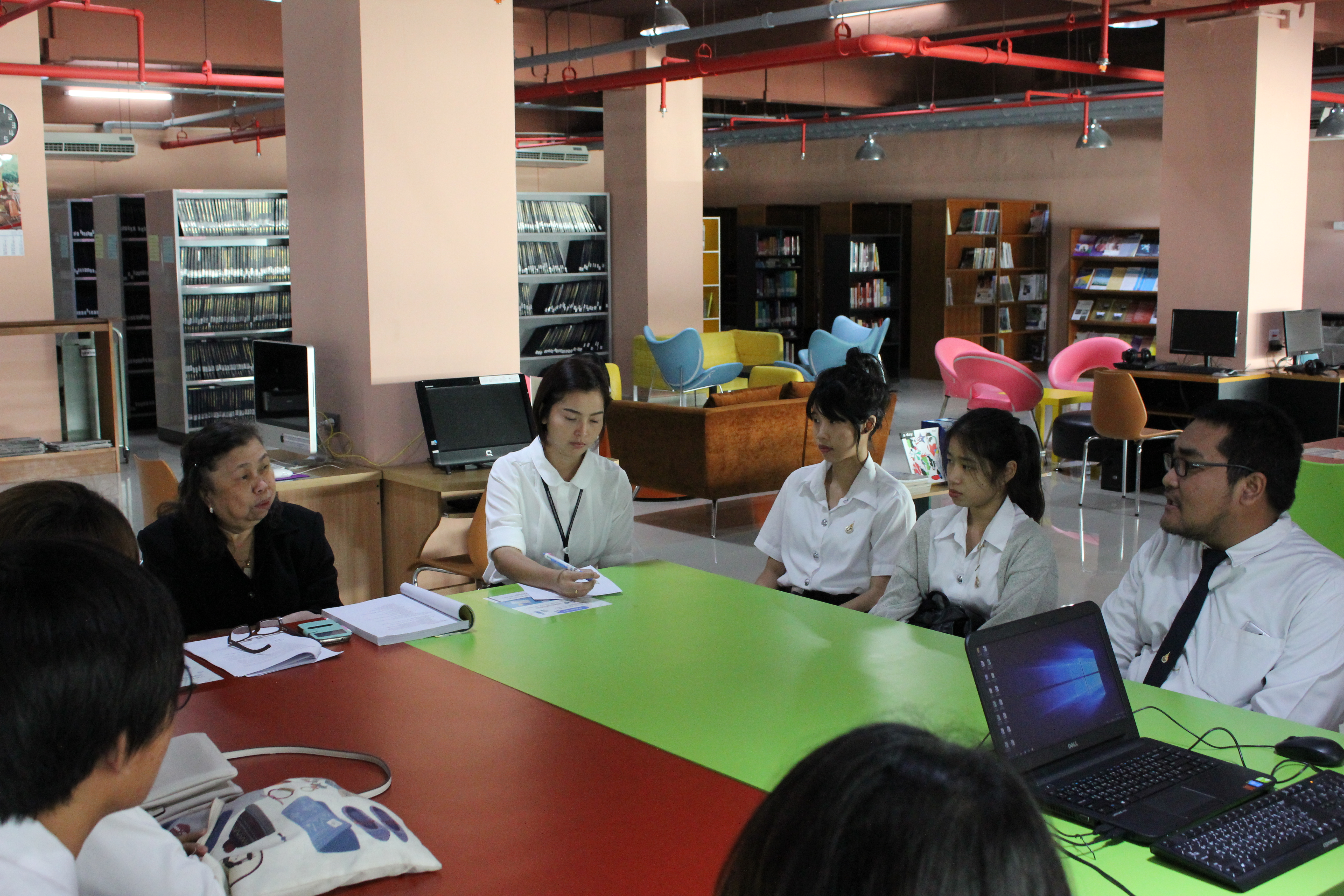 ภาพประกอบเว็บไซต์