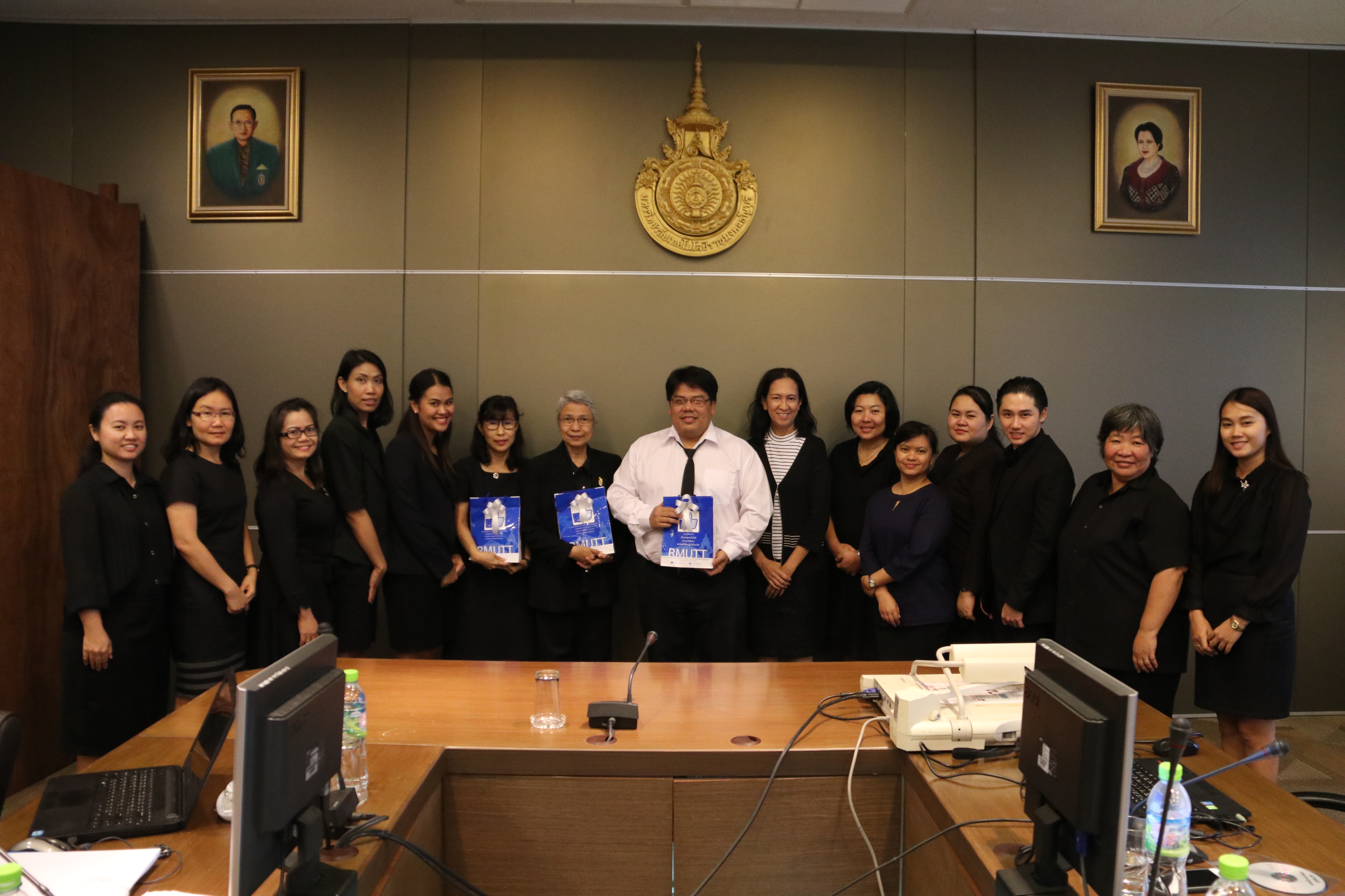 ภาพประกอบเว็บไซต์